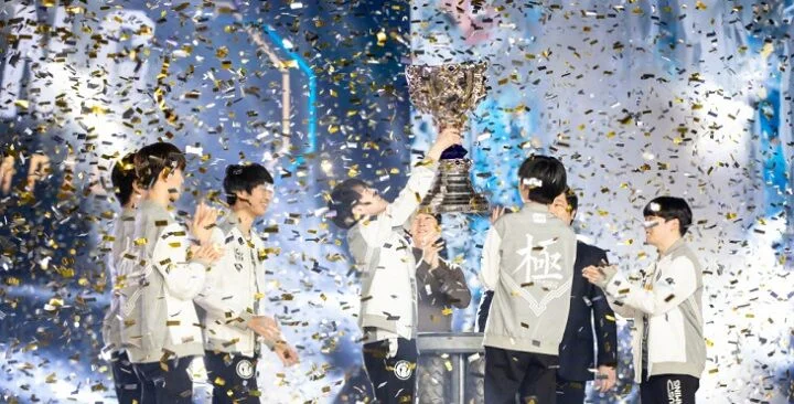 Dominus Esports - Invictus Gaming Dominus Esports - Invictus Gaming