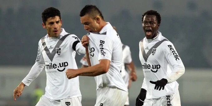 Кройдон Кингз - Аделаида Блу Иглз