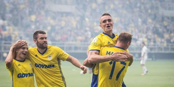 Корона - Арка Корона - Арка