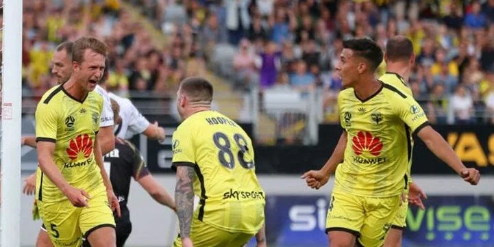 Вестерн Сидней Уондерерс - Веллингтон Феникс