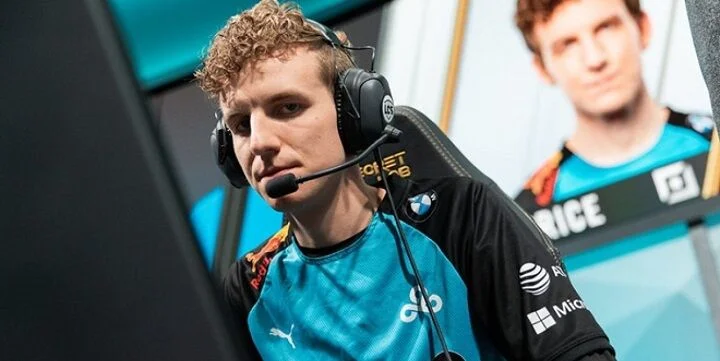 Cloud 9 - Team One Cloud 9 - Team One