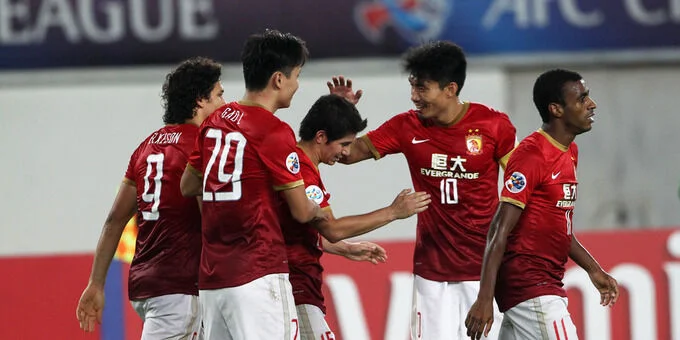 Хэнань - Гуанчжоу Эвергранд