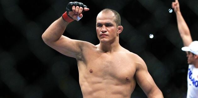 Джуниор дос Сантос - Жаирзиньо Розенстрайк