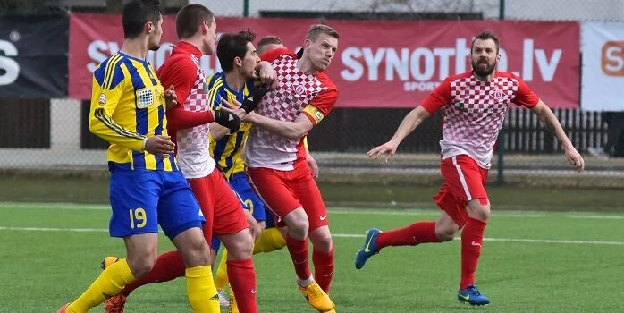 ФК Тукумс 2000 - Спартакс