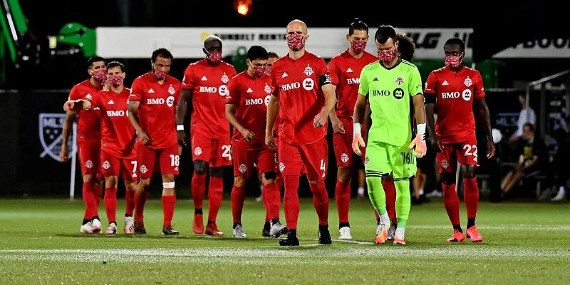 Торонто - Ванкувер Уайткэпс Торонто - Ванкувер Уайткэпс