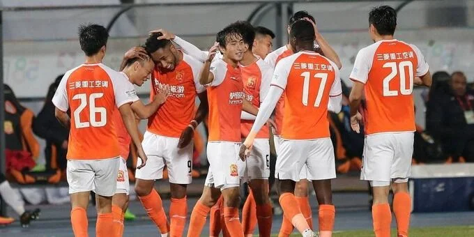 Хэбэй Чайна - Ухань 