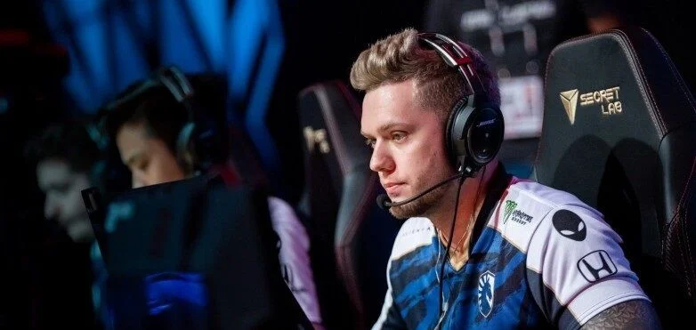 Team Liquid - Cloud 9