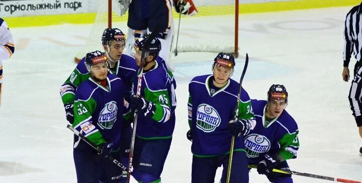 Горняк - Ижсталь Горняк - Ижсталь