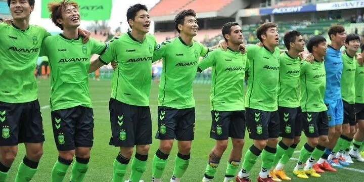 Канвон - Пхохан Стилерс Канвон - Пхохан Стилерс