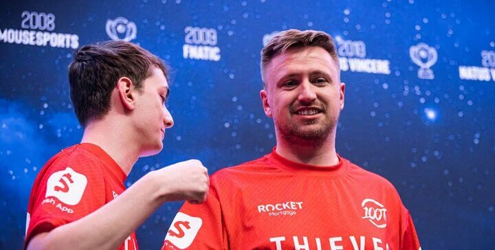 100 Thieves - Gen.G esports 100 Thieves - Gen.G esports