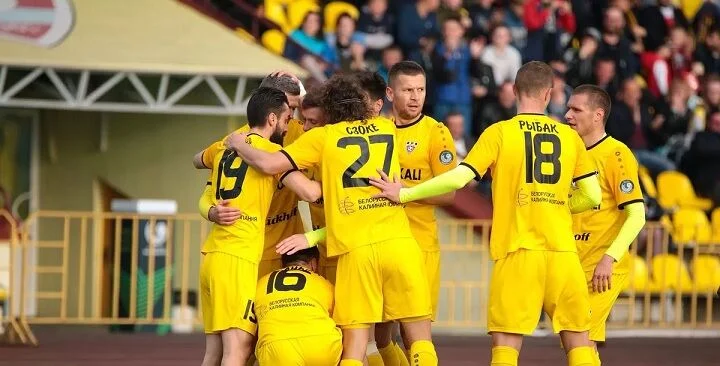 Славия-Мозырь - Шахтер Сг