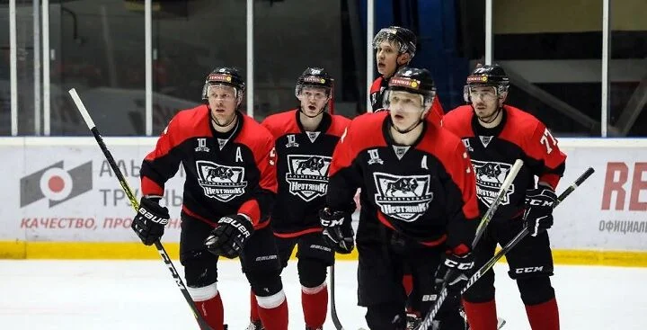 Нефтяник Ал - Динамо МО