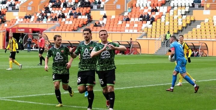 Нефтехимик - Текстильщик