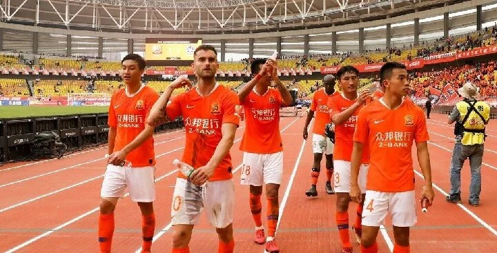 Тяньцзинь Тайгер - Ухань 