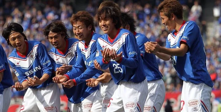 Йокогама Маринос - Саган Тосу Йокогама Маринос - Саган Тосу