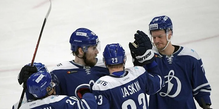 Динамо М - Трактор