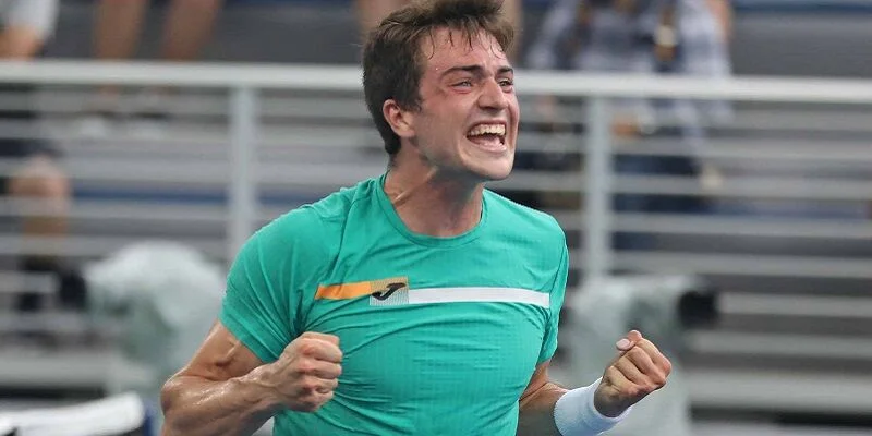 Педро Мартинес - Себастьян Корда