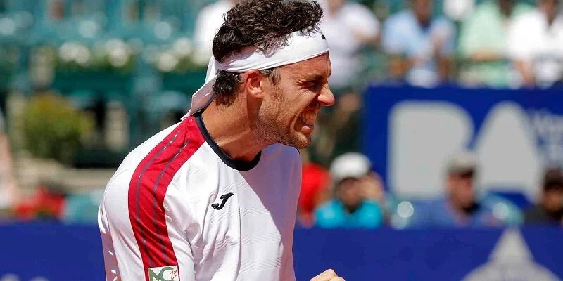 Марко Чеккинато - Камил Майхржак