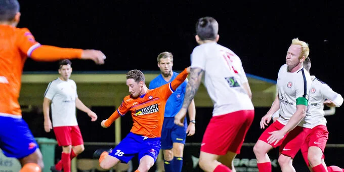 Редлэндс Юнайтед - Саншайн Кост Уондерерс