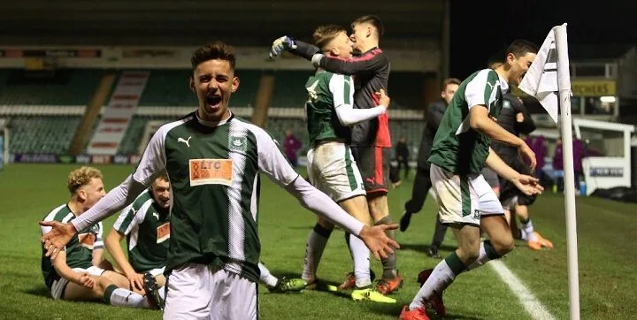 Челтенхэм Таун - Плимут