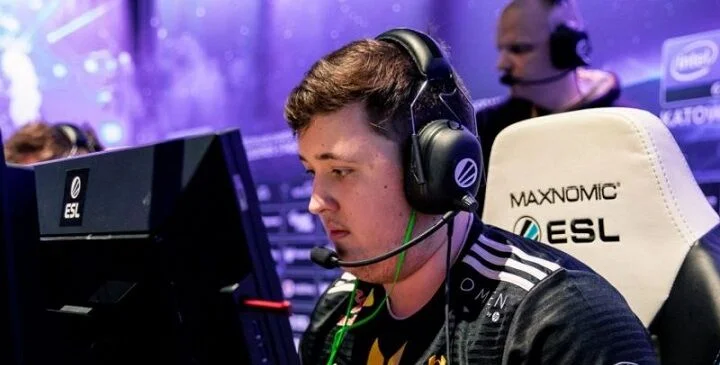 Team Vitality - compLexity Gaming