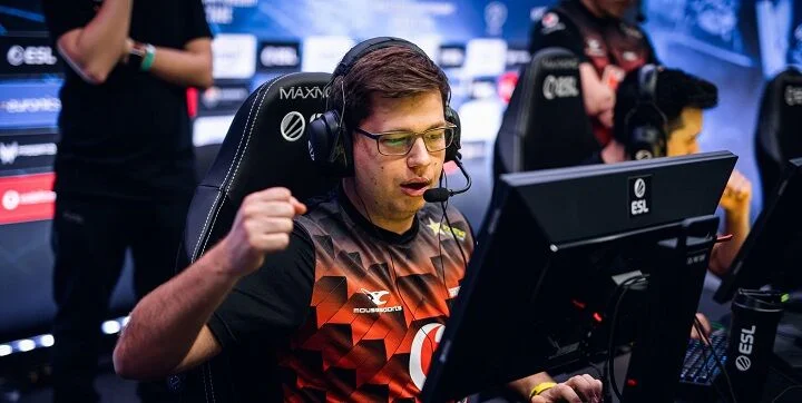 Team Vitality - MOUZ Team Vitality - MOUZ