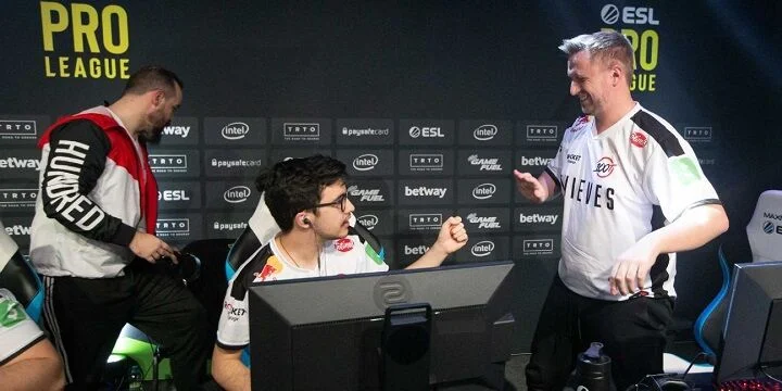 100 Thieves - Team One