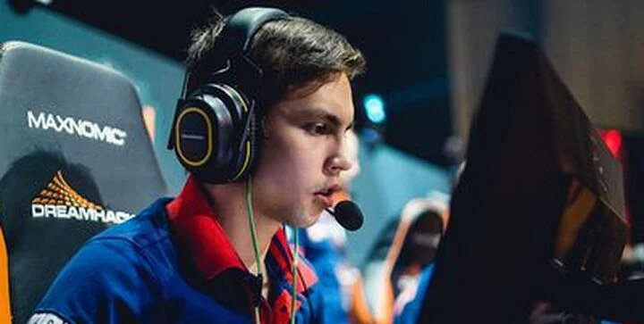 Gambit Youngsters - HellRaisers Gambit Youngsters - HellRaisers