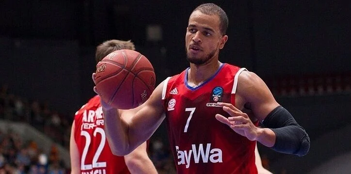 Бавария - Олимпиакос Бавария - Олимпиакос