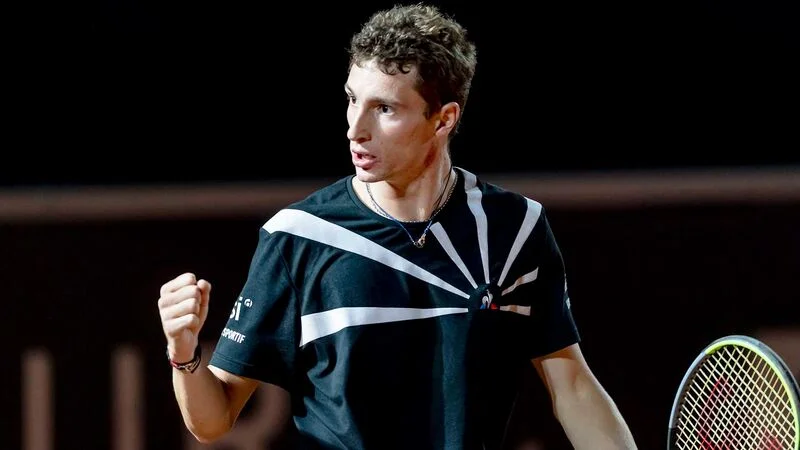 Даниэль Эванс - Уго Умбер Даниэль Эванс - Уго Умбер