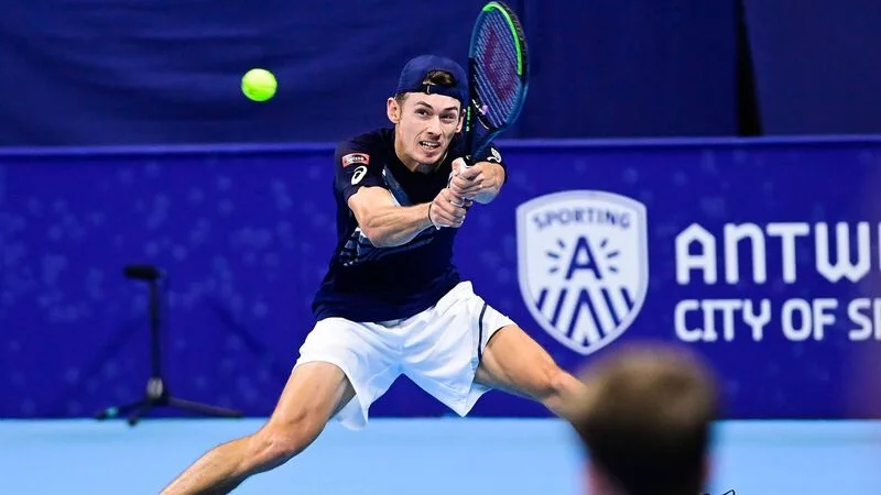 Алекс Де Минаур - Уго Умбер