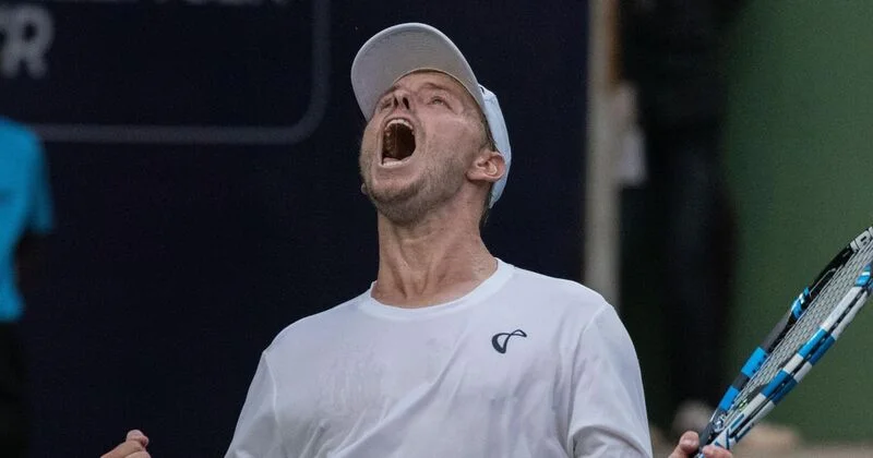 Фернандо Вердаско - Джеймс Дакворт