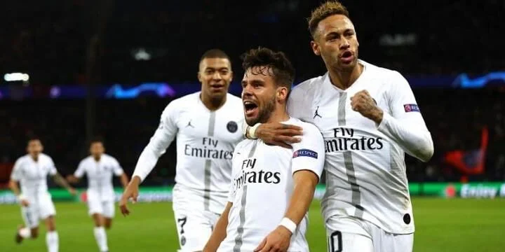 Башакшехир - ПСЖ