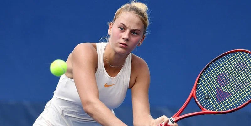 Марта Костюк - Вероника Сепеде Роиг Марта Костюк - Вероника Сепеде Роиг