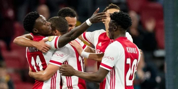 Мидтьюлланн - Аякс Мидтьюлланн - Аякс