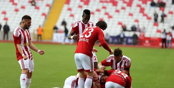 Сивасспор - Карабах