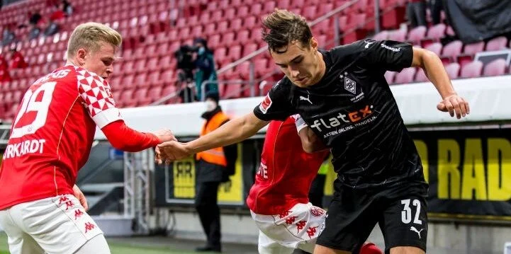 Майнц - Шальке