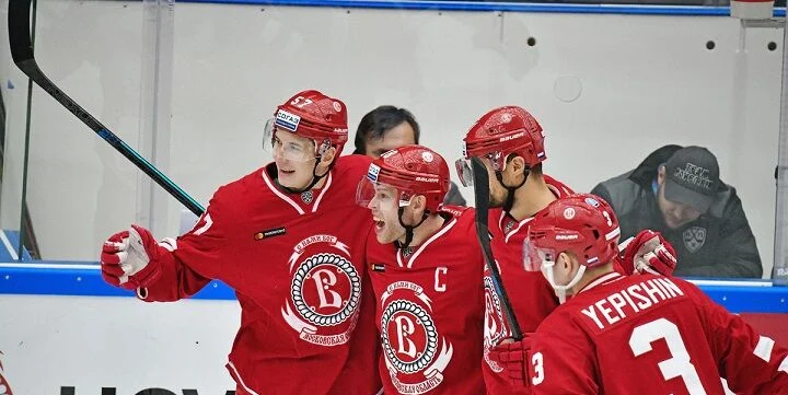 Витязь - Спартак