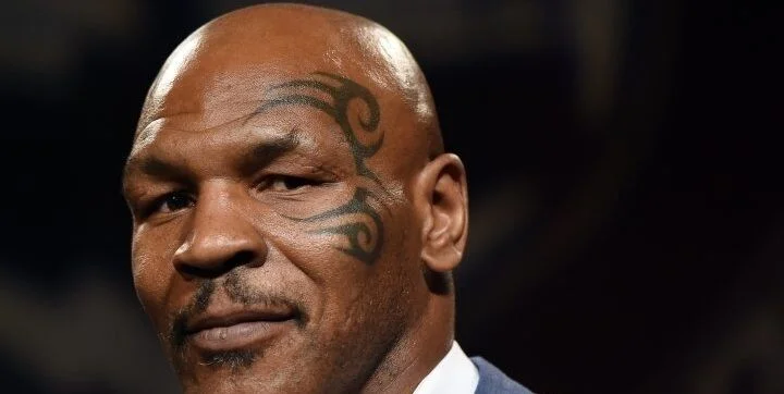 Майк Тайсон - Рой Джонс Майк Тайсон - Рой Джонс