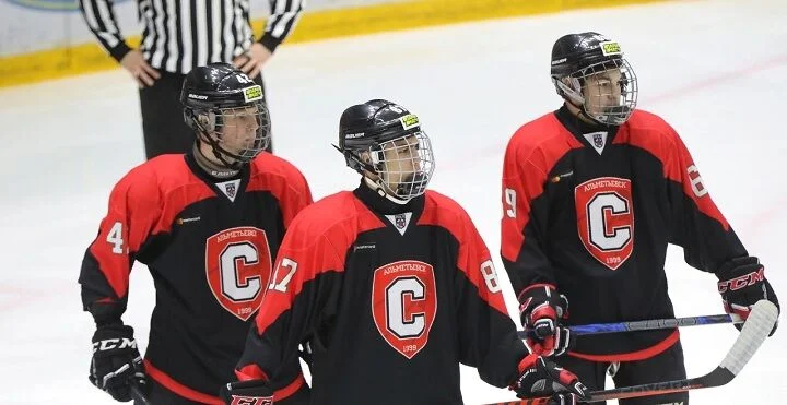 Омские Ястребы - Спутник Альметьевск