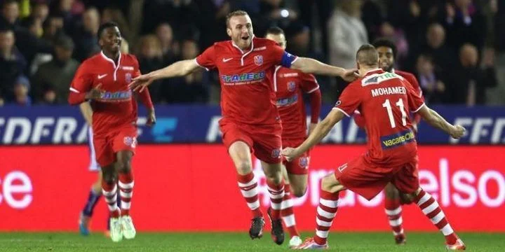 Мускрон-Перювельз - Сент-Трюйден