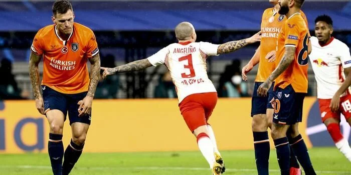 Башакшехир - Лейпциг