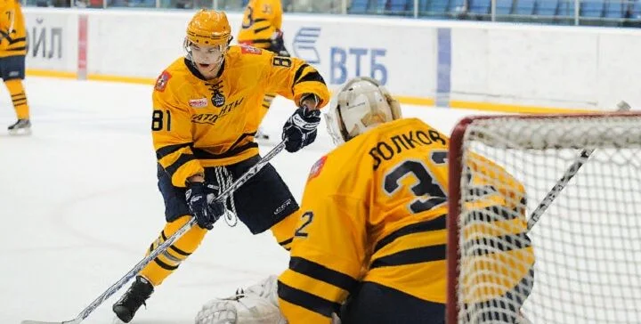 Сахалинские Акулы - Атлант Сахалинские Акулы - Атлант