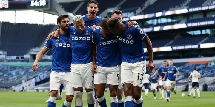 Бернли - Эвертон Бернли - Эвертон