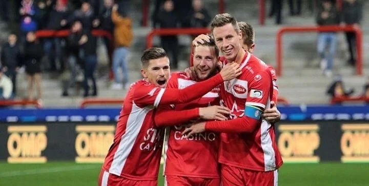 Ауд-Хеверле Левен - Мускрон-Перювельз