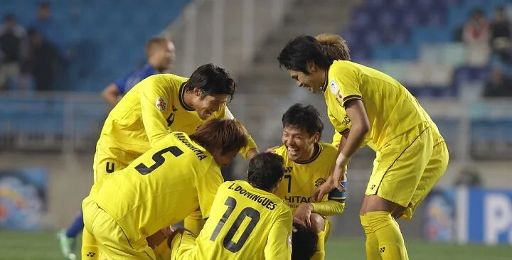 Касива Рейсол - Оита