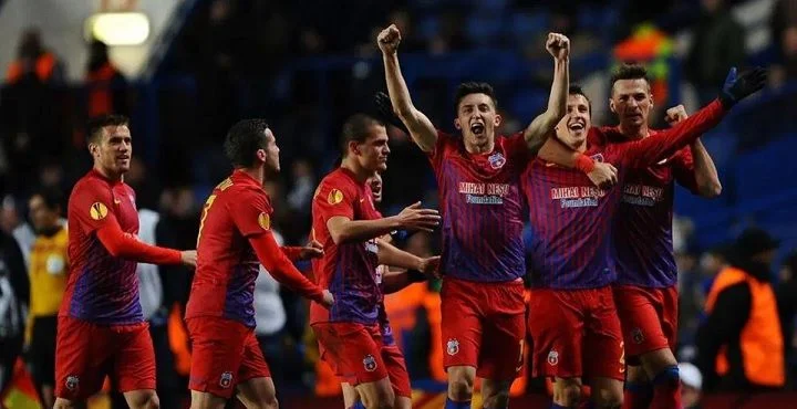 Университатя - Стяуа (ФКСБ)