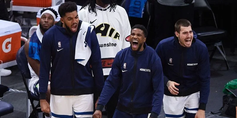 Лейкерс - Миннесота