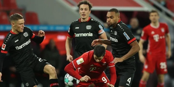 Айнтрахт Фр - Байер