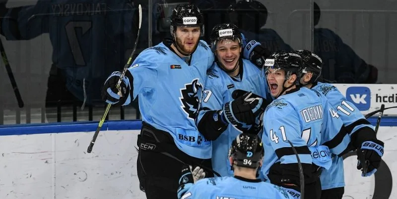 Динамо Мн - СКА